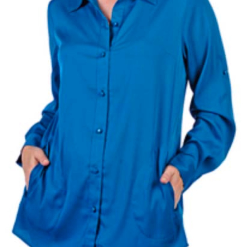 BOYFRIEND SHIRT, SILKY, PEACOCK, SIZE 2X, BUTTON FRONT, FRONT POCKETS, LONG SLEE